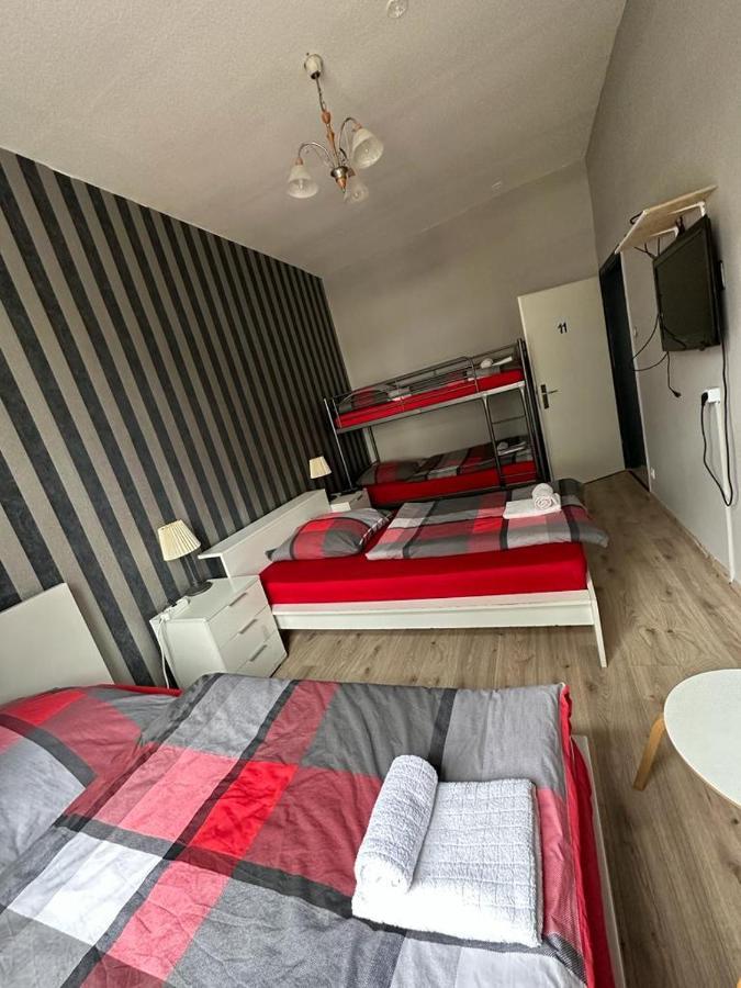 Adam's - Self Check-in & Only Private Dusseldorf